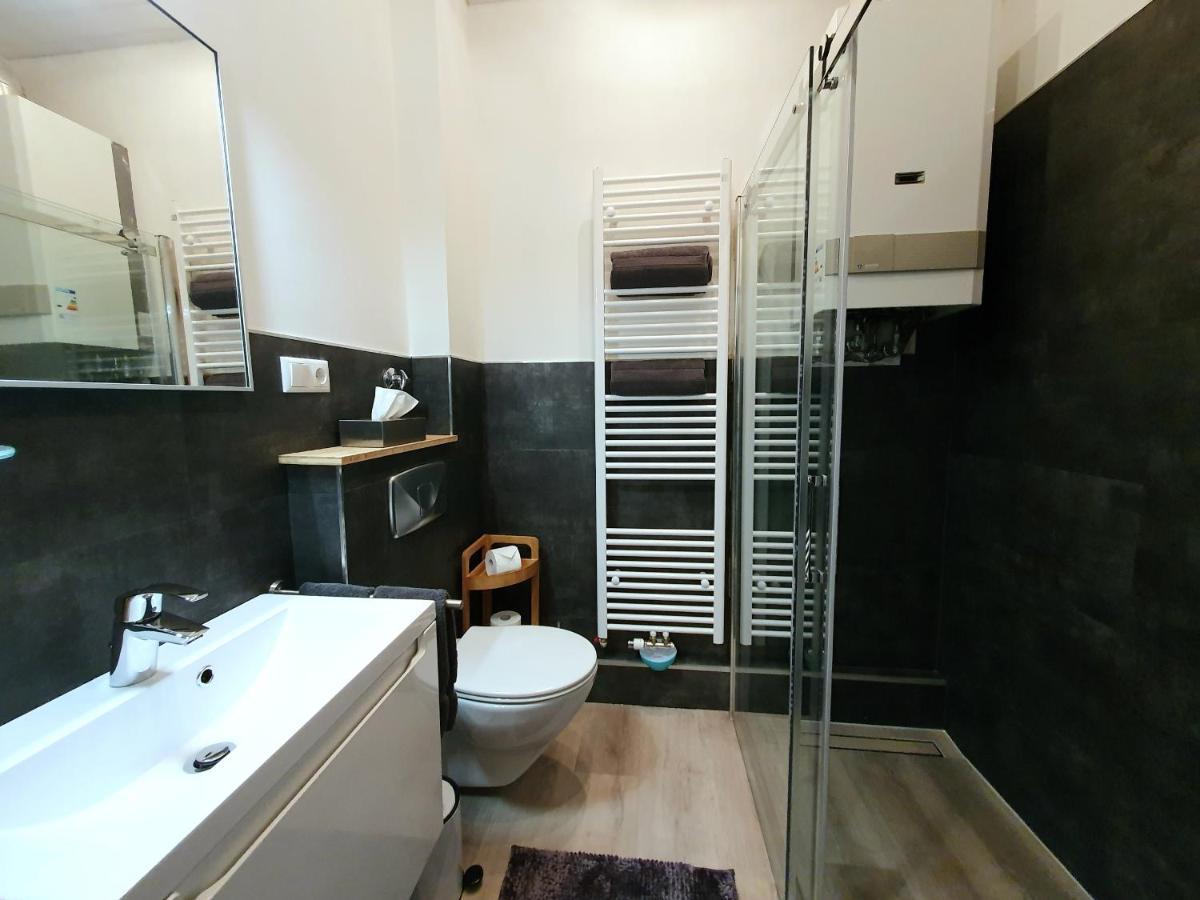Moderne Wohlfuehloase Zentral In Seenaehe - Pillow Menu, 2 Stk 55" Smart Tvs, Netflix, Disneyplus Uvm Wetter  Bagian luar foto